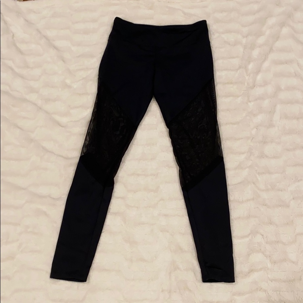 Black leggings